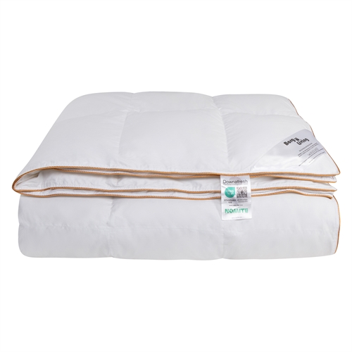 Dubbel täcke 200x220 cm - 100% myskdundtäcke - NOMITE året runt täcke (allergivänligt) - Extra fin bomullssatin bolster - Borg Living Årstäcket 2025