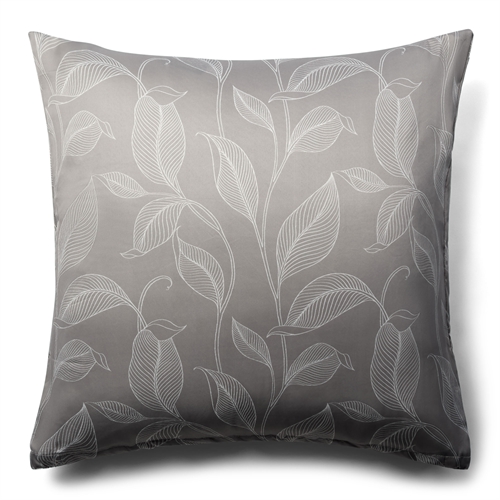 Örngott 60x63 cm - Sandfärgat örngott med blad - Satin örngott - IN Style