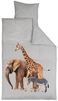 Sängkläder med giraffer, elefanter och zebra