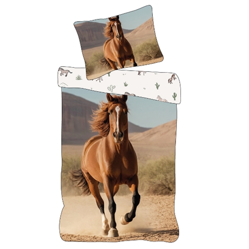 Sengetøy av flanell 140x200 cm - Vendbart sengesett med en flott brun hest - 100% mykt bomulls sengetøy
