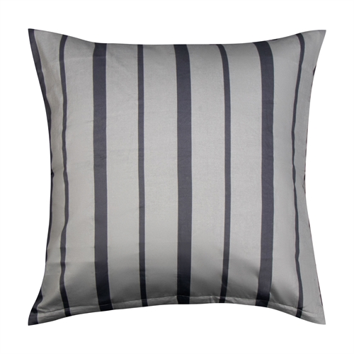 Extra mjukt örngott 60x63 cm - 100% bomullssatin - Grå och svart randigt örngott - 300 TC örngott från By Borg