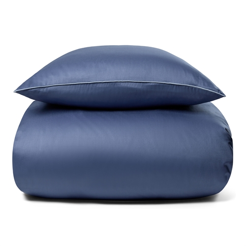 Sängkläder 140x200 cm - 100% bomullssatin - Solid blått sängkläder med pipingkant - Extra mjukt sängset från By Borg