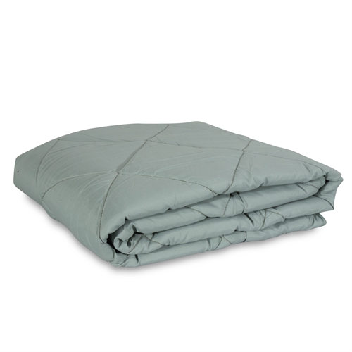 Quiltad filt - 140x200 cm - Dammigt grön sommartäcke i fibervat - Quiltat täcke - Zen Sleep sommartäcke